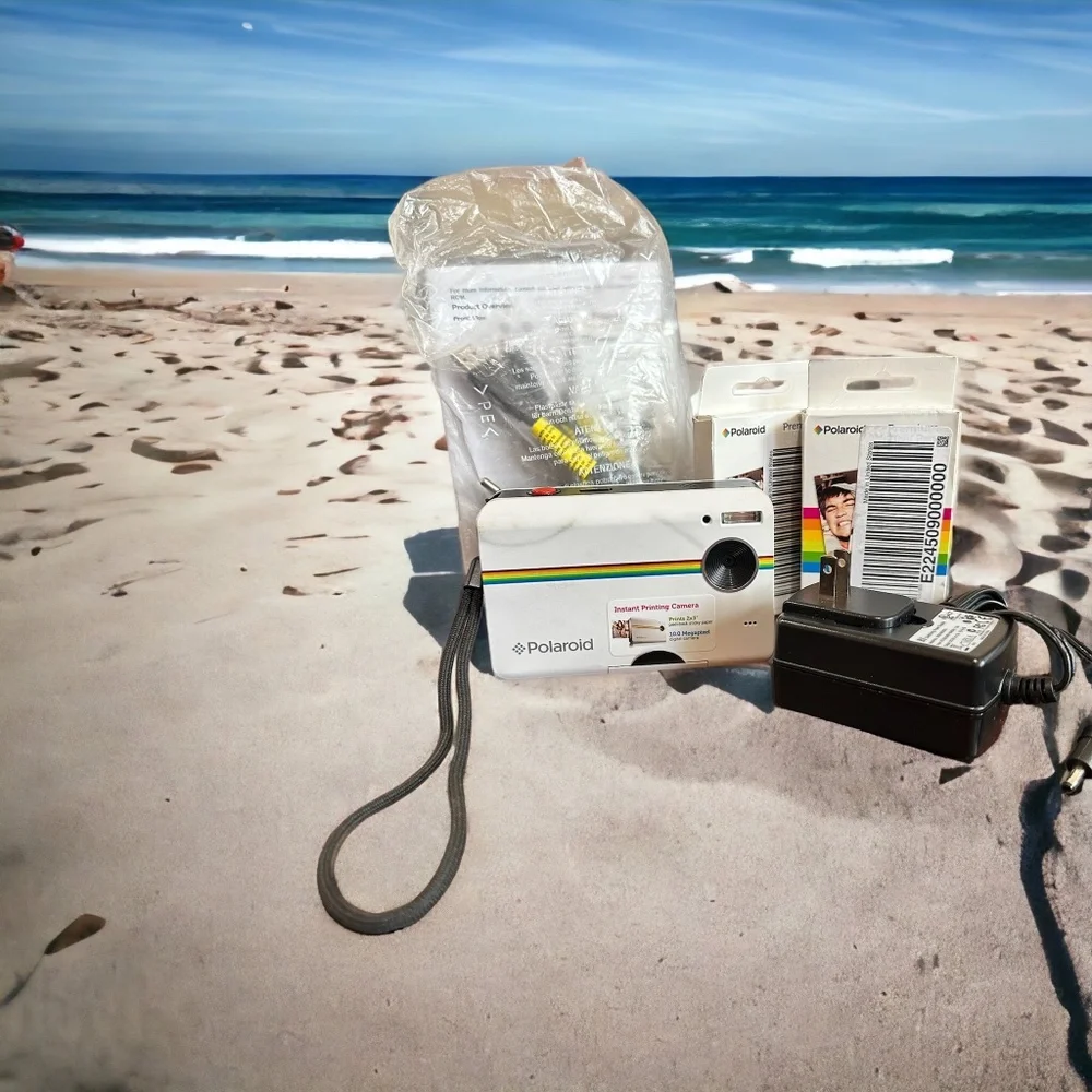 Polaroid Instant Printing Camera AND 13 BOXES OF FILM